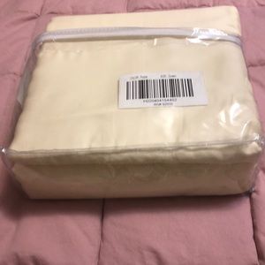 Queen size sheet set